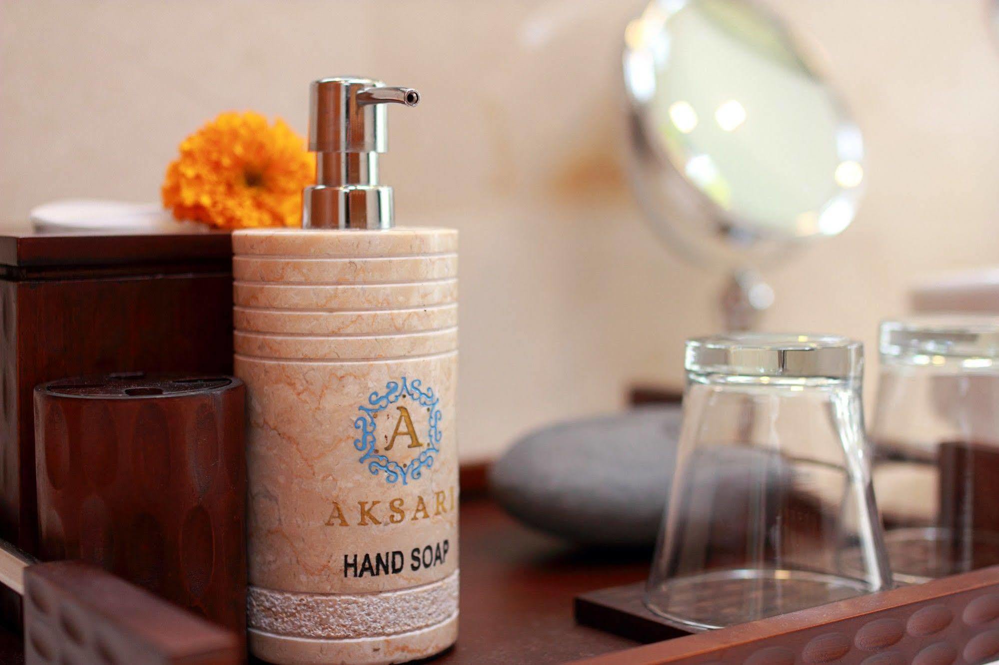 Aksari Villa スミニャック エクステリア 写真