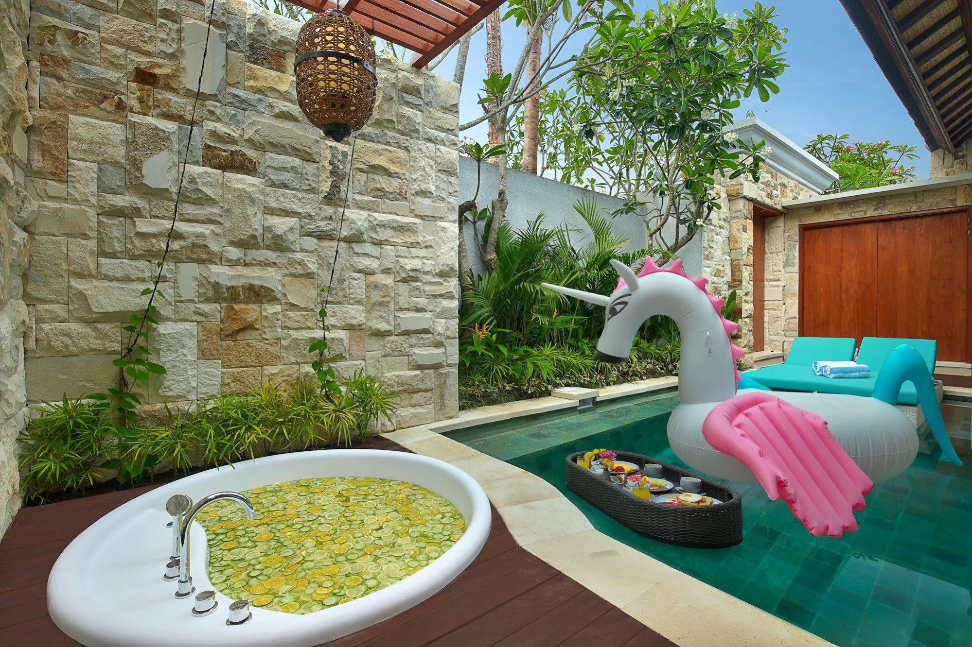 Aksari Villa スミニャック エクステリア 写真